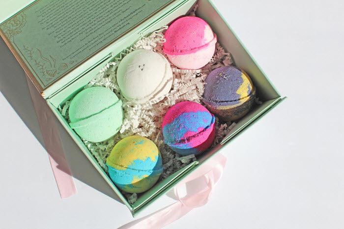 Luxury Bath Bombs in Keepsake Box